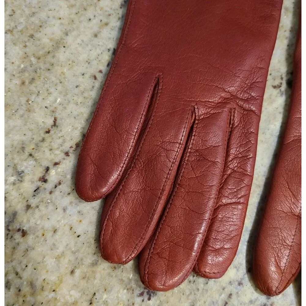 Vintage Size M Red Orange Soft Leather Knit Lined 8.5